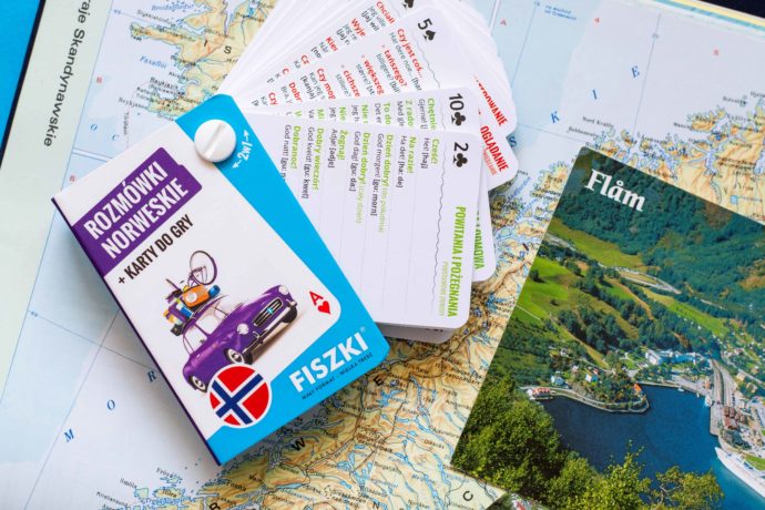 Rozmówki norweskie i karty do gry 2w1 do nauki norweskiego