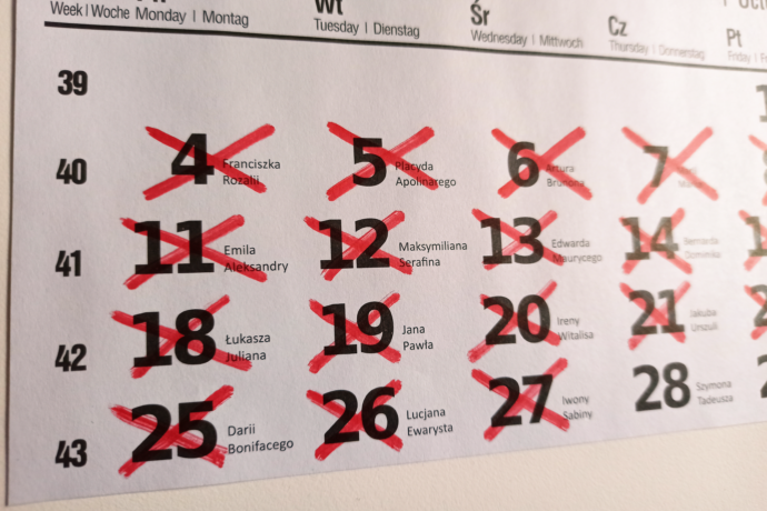 Skreślanie dni w kalendarzu wyrabia nawyk systematycznej nauki