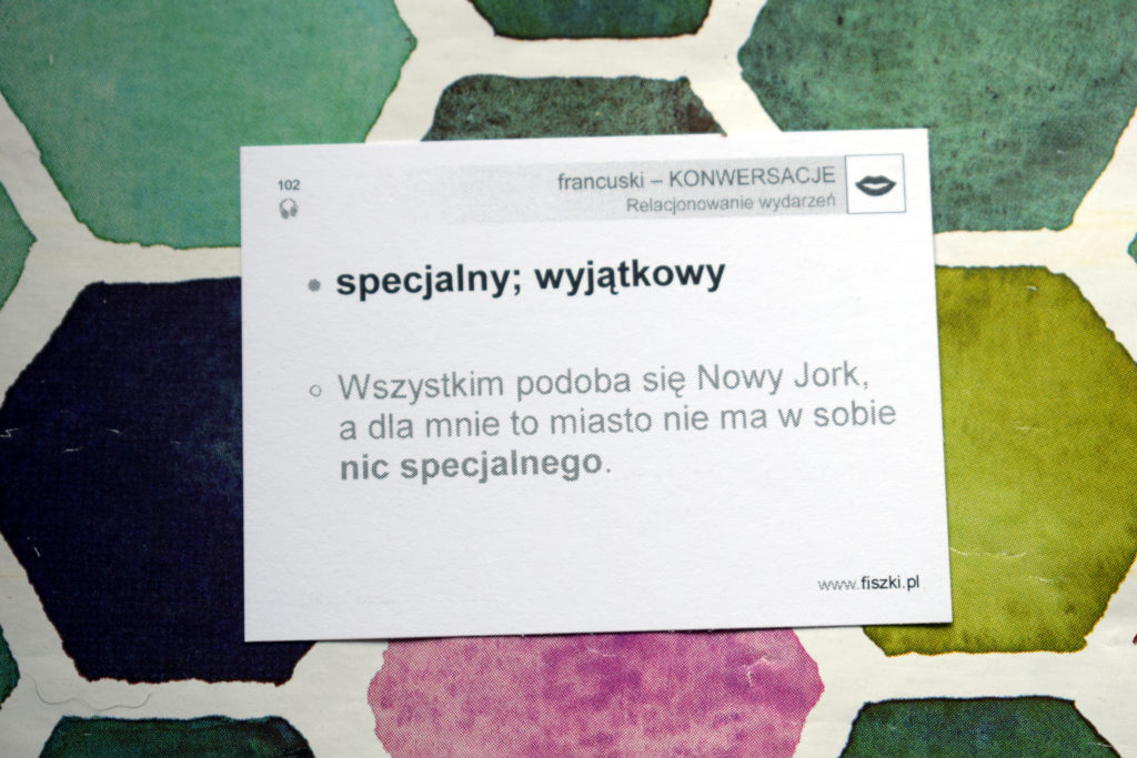 wyjątkowy po francusku